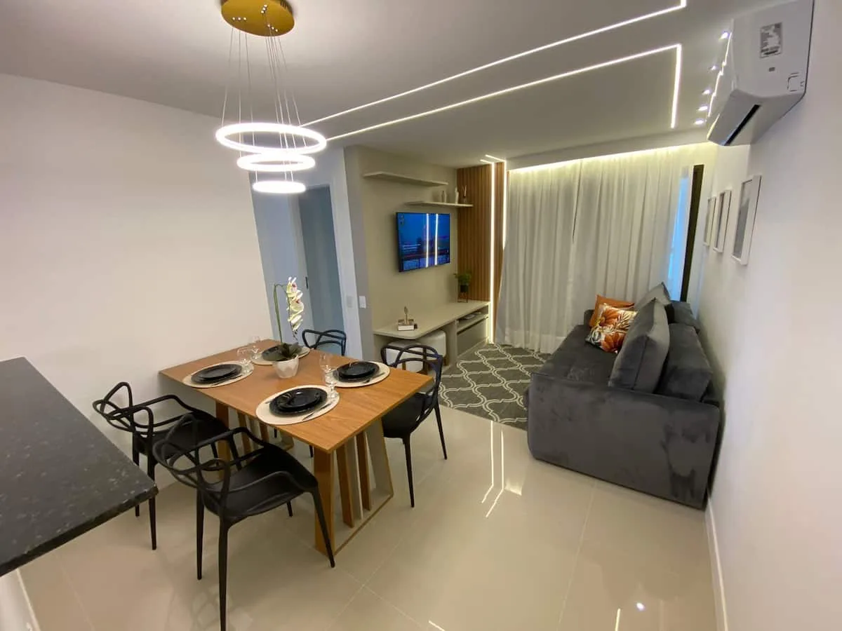 Sala de jantar e estar do apartamento